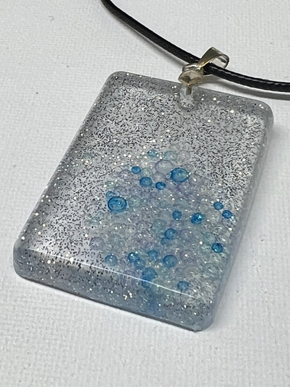 RESIN PENDANT - 155