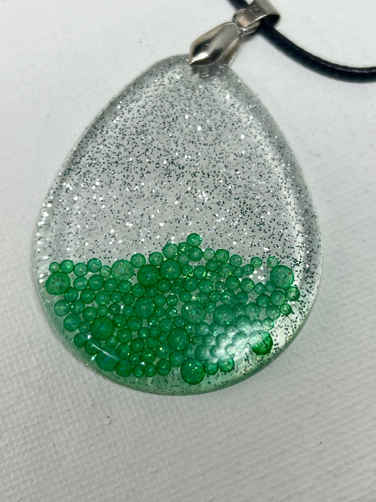 RESIN PENDANT - 154