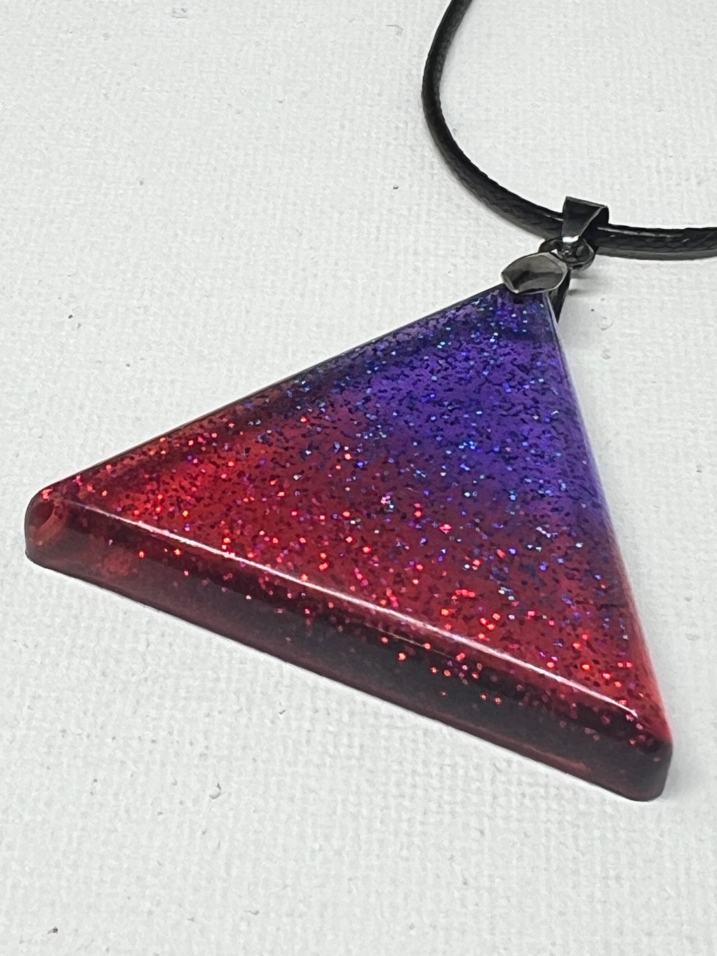 RESIN PENDANT - 152