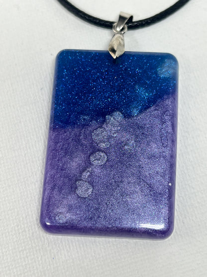 RESIN PENDANT - 151