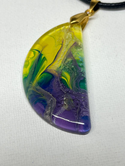 RESIN PENDANT - 148