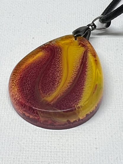 RESIN PENDANT - 147