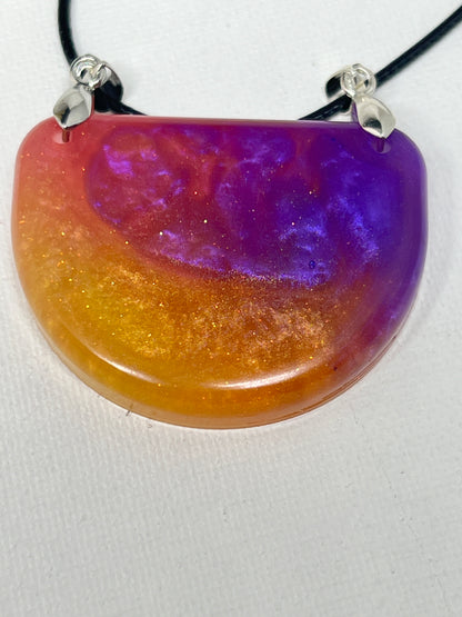 RESIN PENDANT - 140