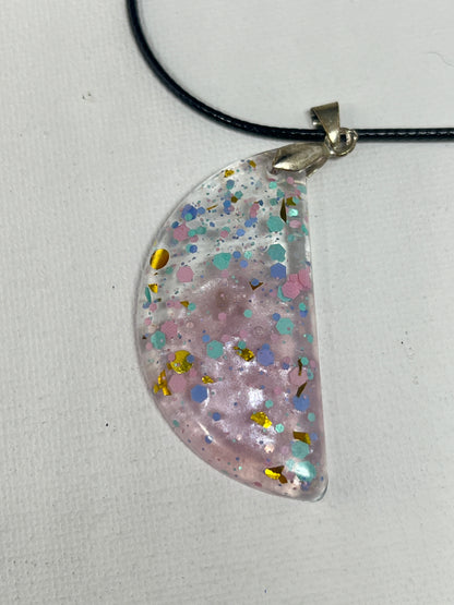 RESIN PENDANT - 172