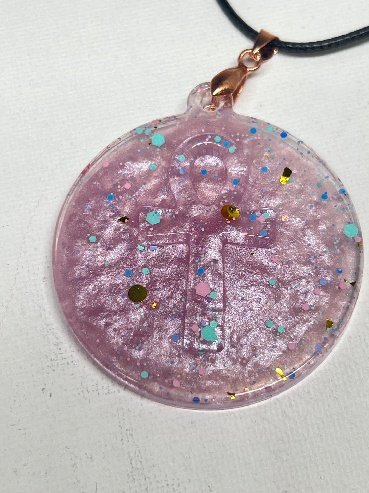 RESIN PENDANT - 164