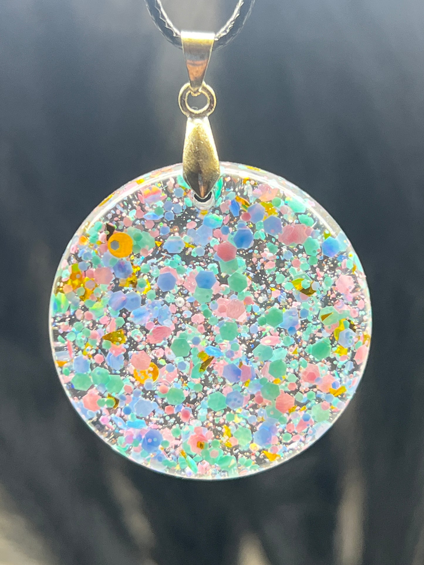 RESIN PENDANT - 160