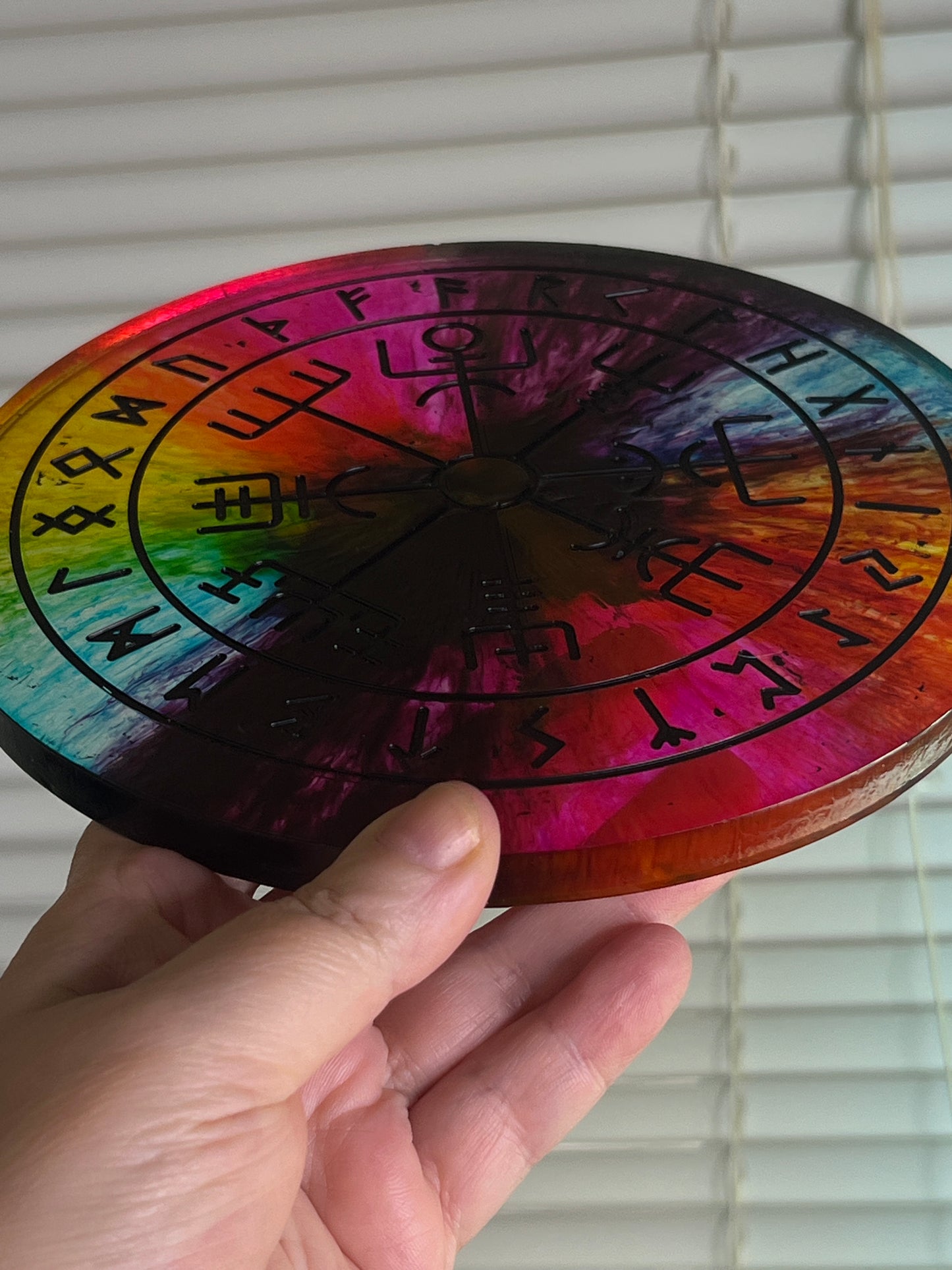 🌈 Rainbow Runic Compass Wheel ✨| Nordic Magic Altar Decor
