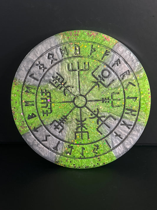🌿 Enchanted Grove Runic Compass Wheel ✨| Elder Futhark Ritual Altar Tool