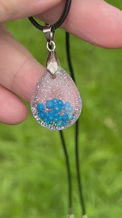 RESIN PENDANT - 119