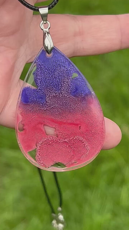 RESIN PENDANT - 133